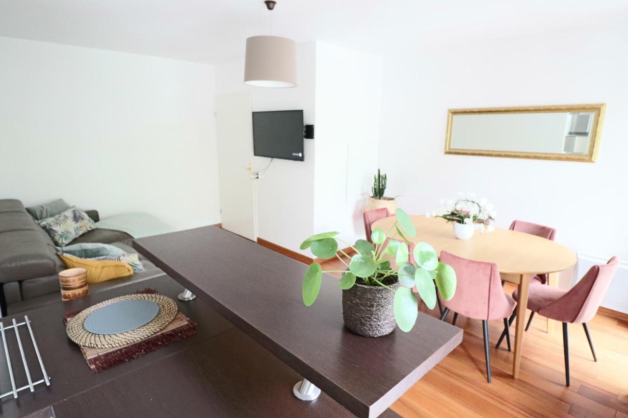 Family Stay - Steps From Disneyland Serris Ngoại thất bức ảnh